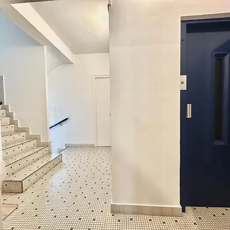 Free Parking, Ocean And Mountain View, 3br 2ba, 95 M2 Apartmán