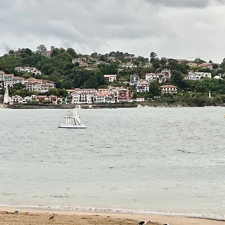 Apartmán Free Parking, Ocean And Mountain View, 3br 2ba, 95 M2